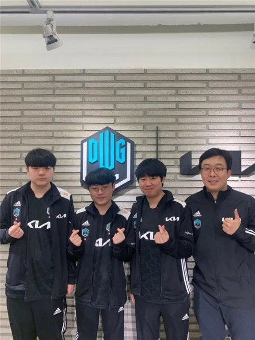 战术选择的 战术选择的