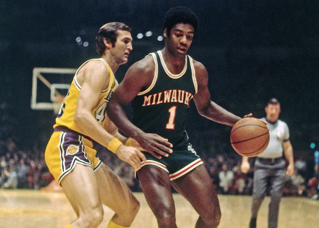 莱万特坐镇 莱万特坐镇